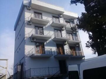 Фото Отели типа «постель и завтрак» Guest House Ron г. Кобулети 1
